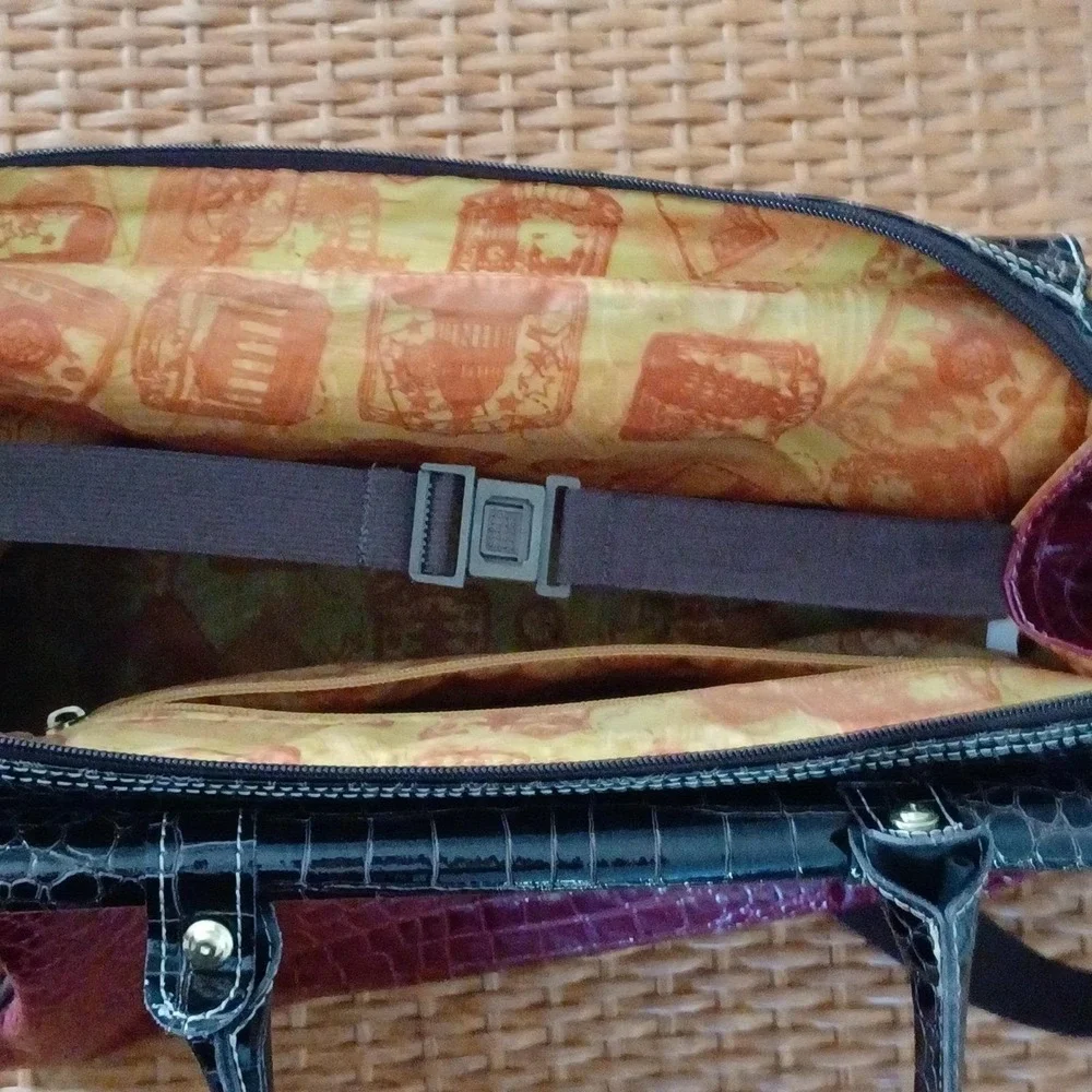 Samantha Brown Burgundy Black Croco Embossed Satchel Travel Bag Shoe Compartment